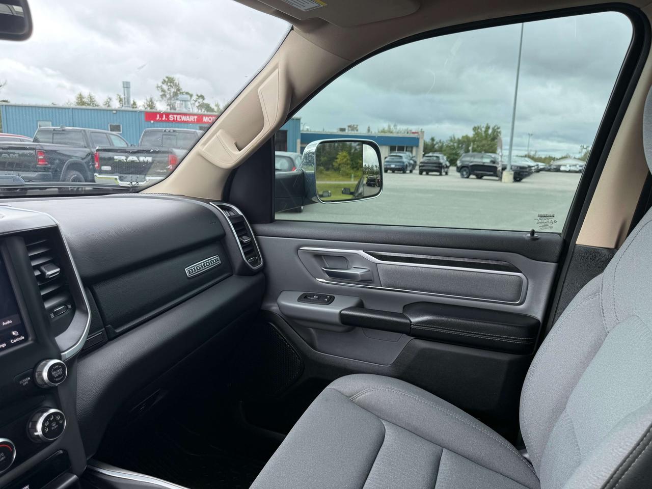 2019 RAM 1500 Big Horn - tow pkg - gooseneck hitch Photo