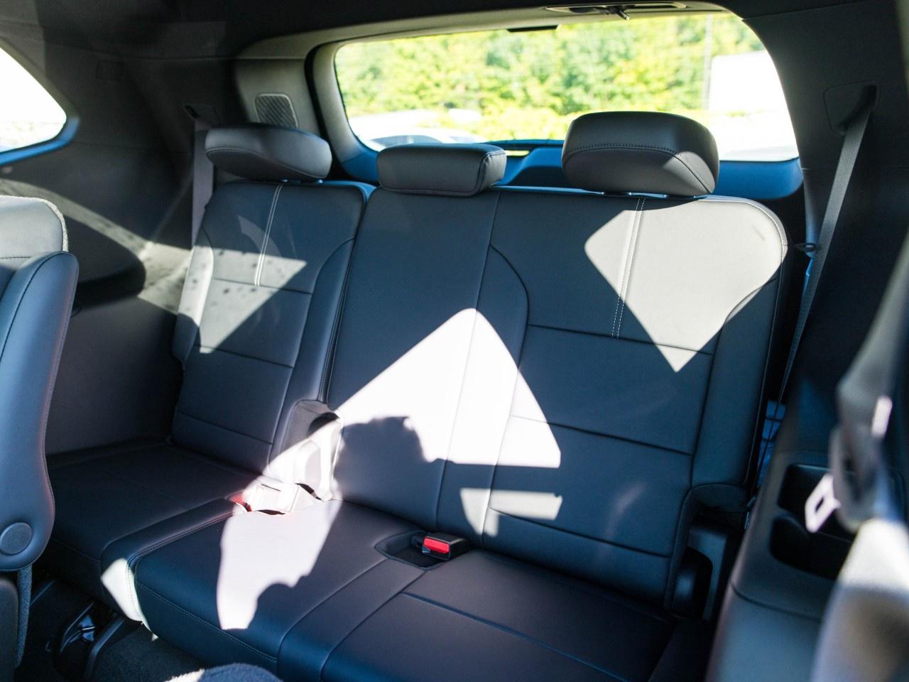 2027 GMC Acadia AWD Elevation Photo