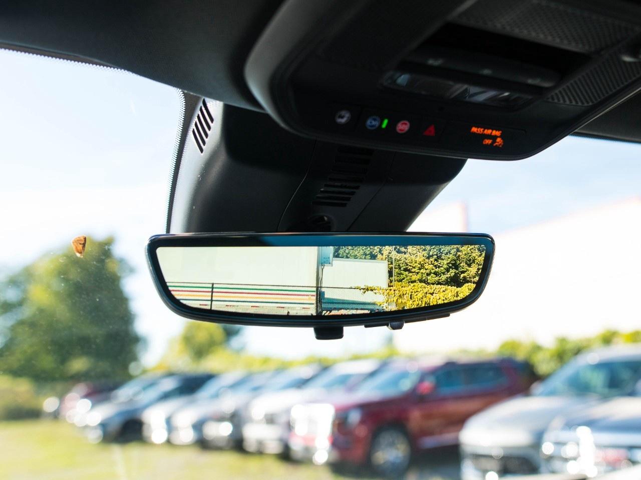 2027 GMC Acadia AWD Elevation Photo