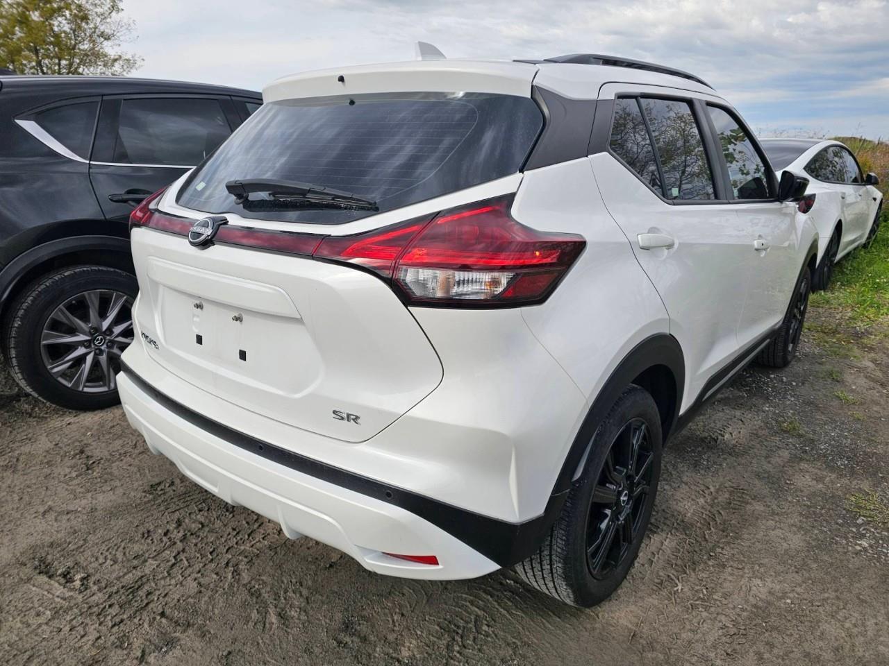 2023 Nissan Kicks SR 4dr Front-Wheel Drive Photo1