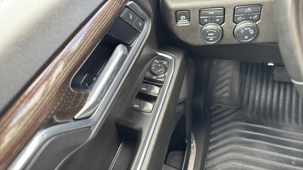 2025 Chevrolet Silverado 1500 LT LT1 5.3L V8 Photo