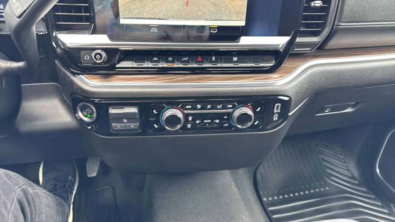 2025 Chevrolet Silverado 1500 LT LT1 5.3L V8 Photo