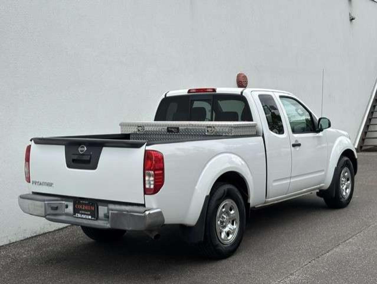 2013 Nissan Frontier S **KING CAB-1 OWNER-ONLY 140,000KM-CERTIFIED** Photo