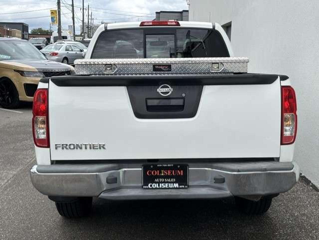 2013 Nissan Frontier S **KING CAB-1 OWNER-ONLY 140,000KM-CERTIFIED** Photo