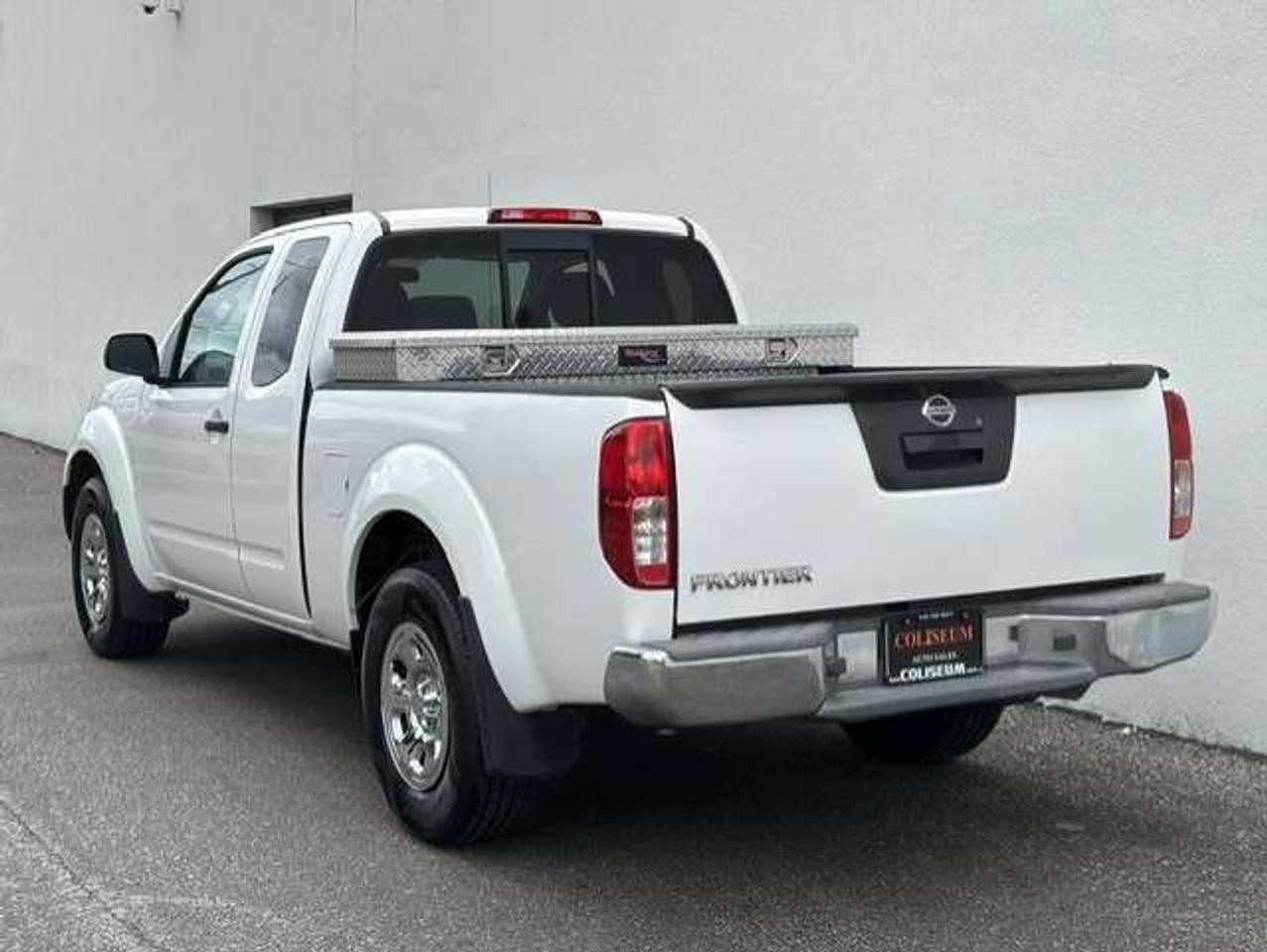 2013 Nissan Frontier S **KING CAB-1 OWNER-ONLY 140,000KM-CERTIFIED** Photo