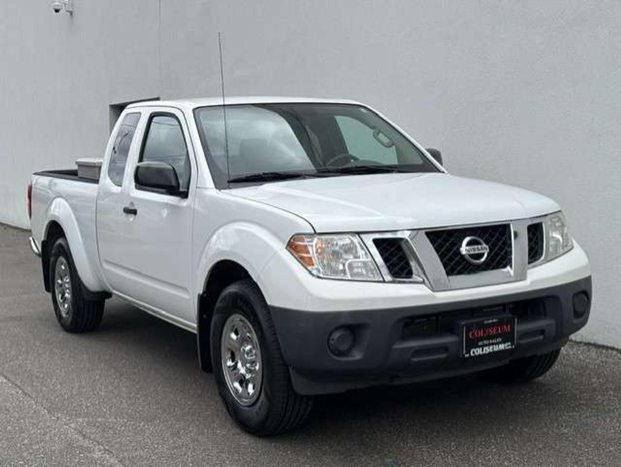 2013 Nissan Frontier S **KING CAB-1 OWNER-ONLY 140,000KM-CERTIFIED** Photo