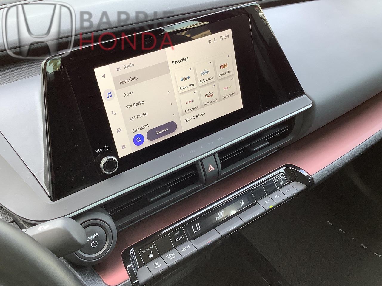 2024 Toyota Prius Prime SE 5dr Hatchback Photo