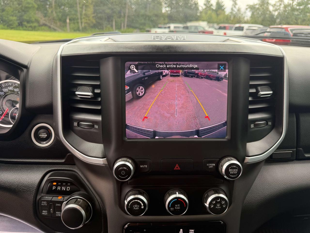 2023 Jeep Grand Cherokee Limited 4xe - htd/vntd leather - pano sunroof Photo