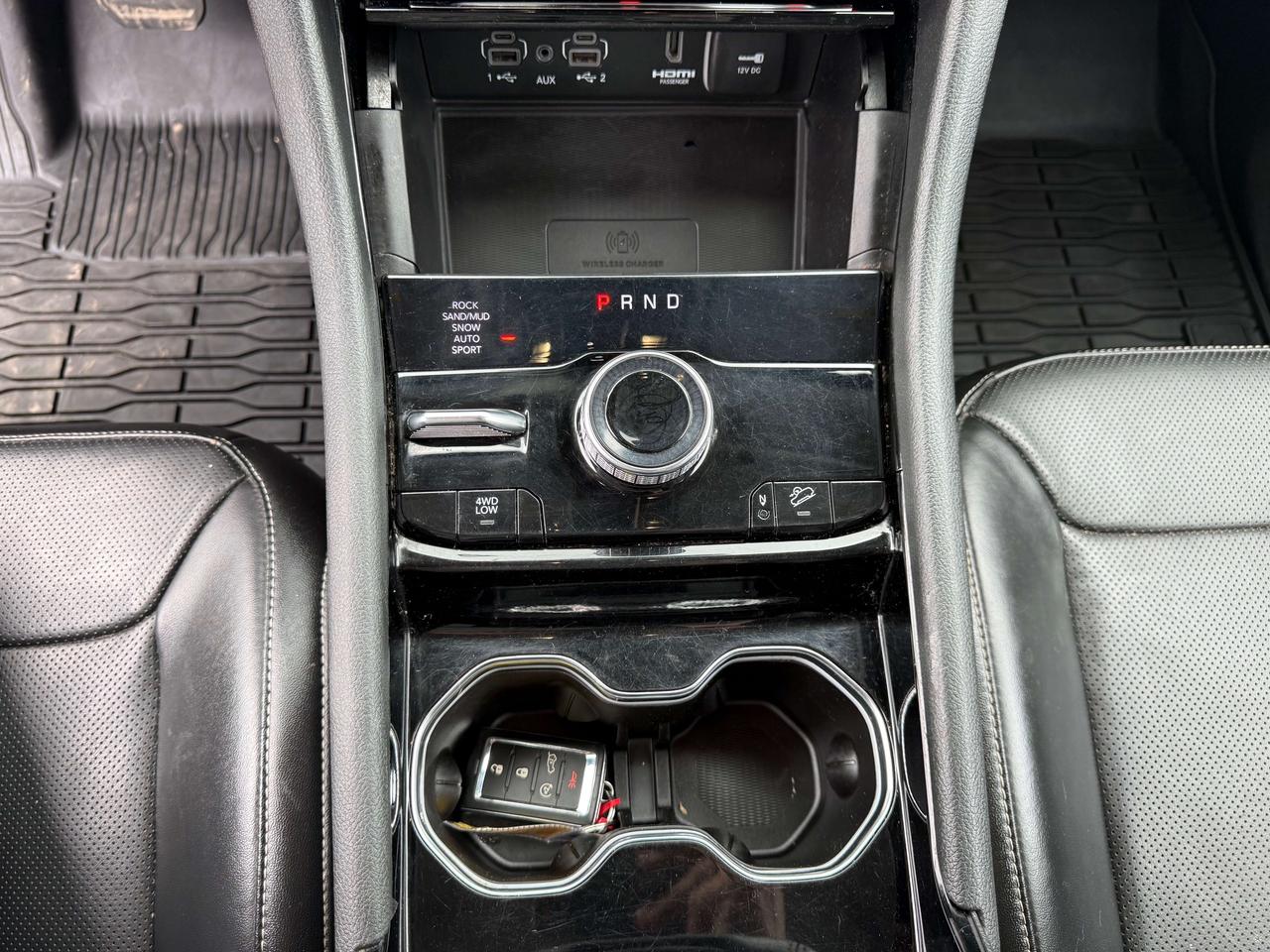 2023 Jeep Grand Cherokee Limited 4xe - htd/vntd leather - pano sunroof Photo