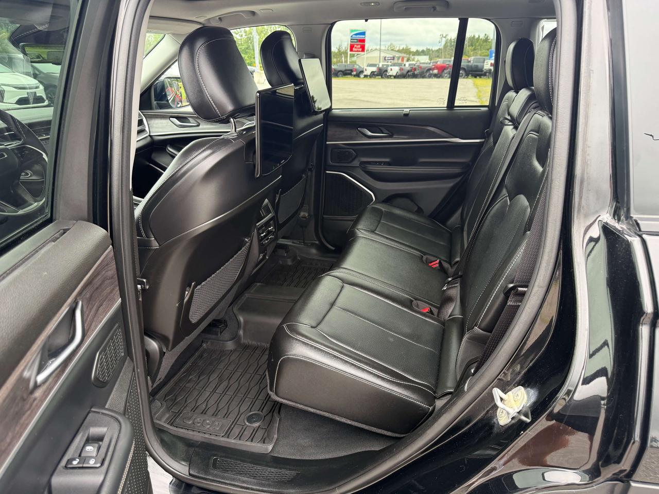 2023 Jeep Grand Cherokee Limited 4xe - htd/vntd leather - pano sunroof Photo