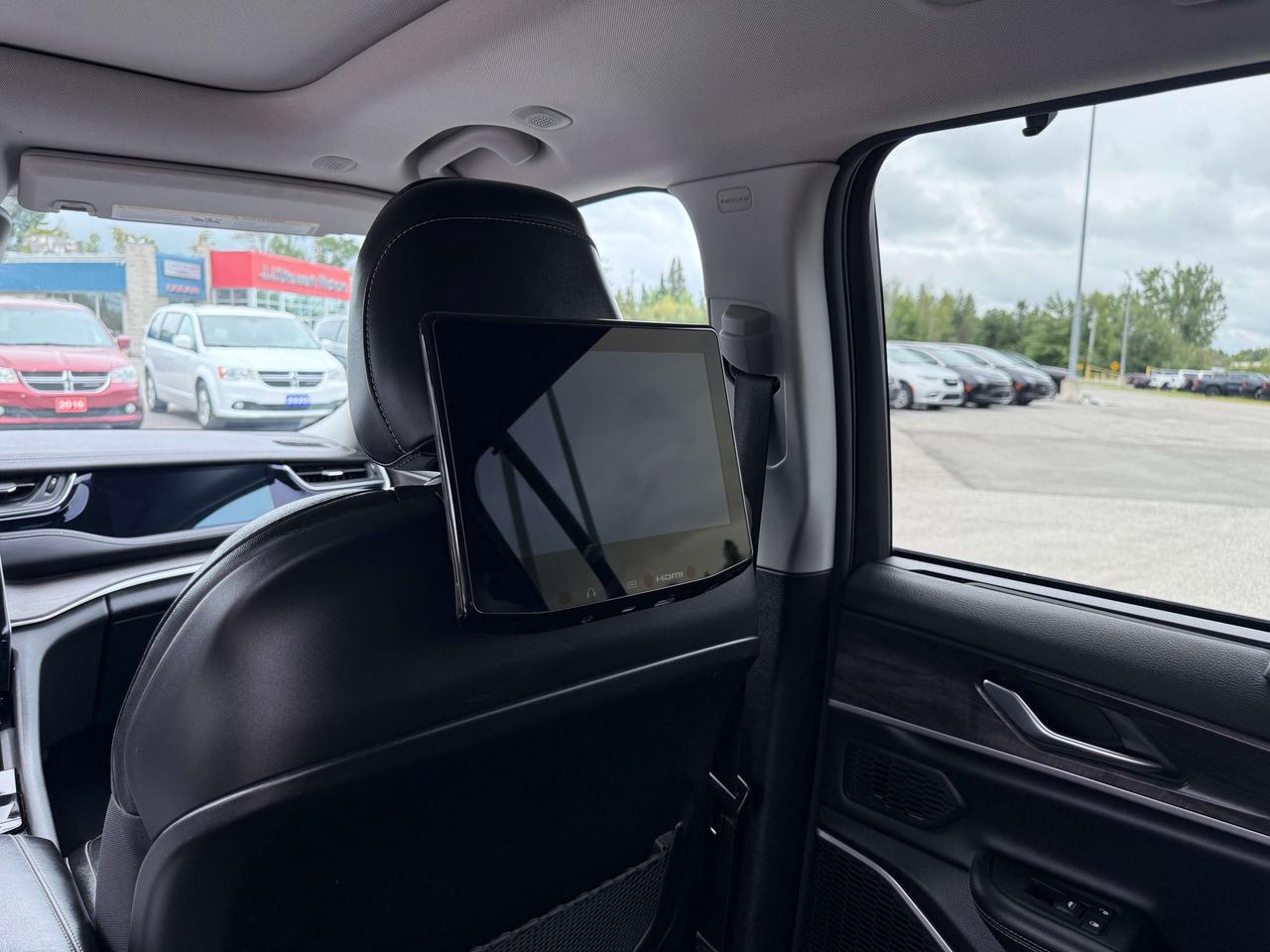 2023 Jeep Grand Cherokee Limited 4xe - htd/vntd leather - pano sunroof Photo