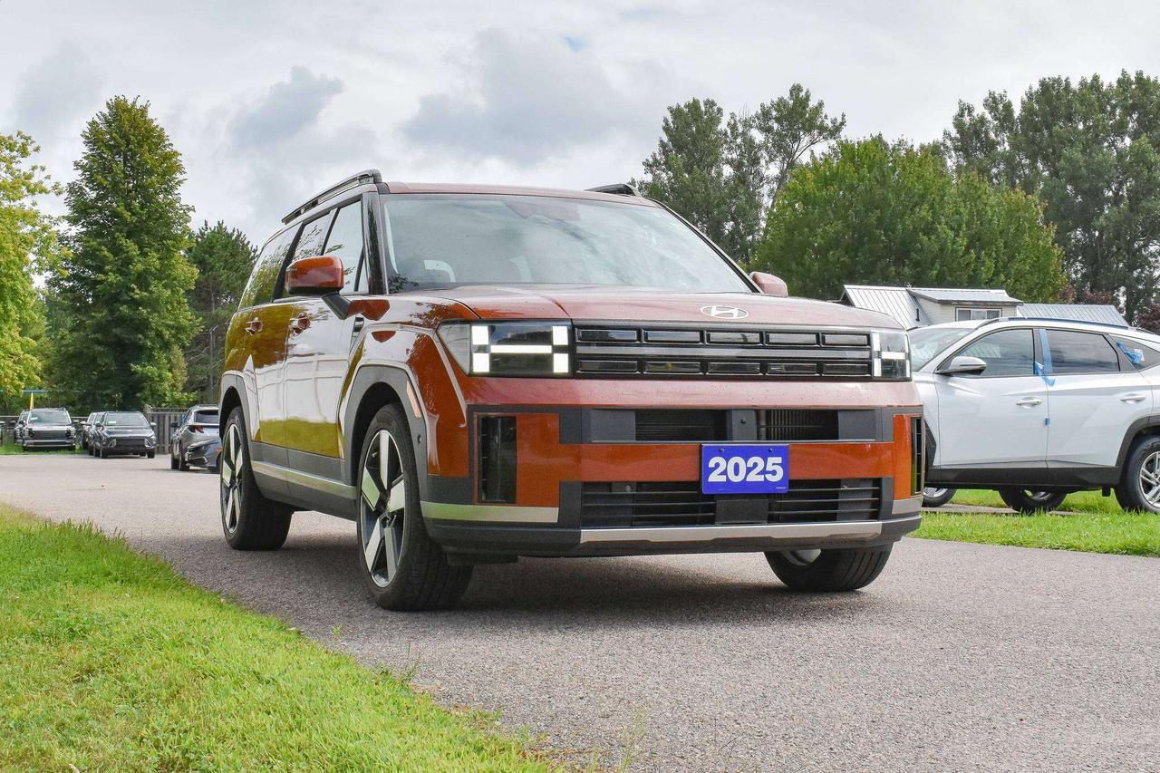 2025 Hyundai Santa Fe Luxury Photo