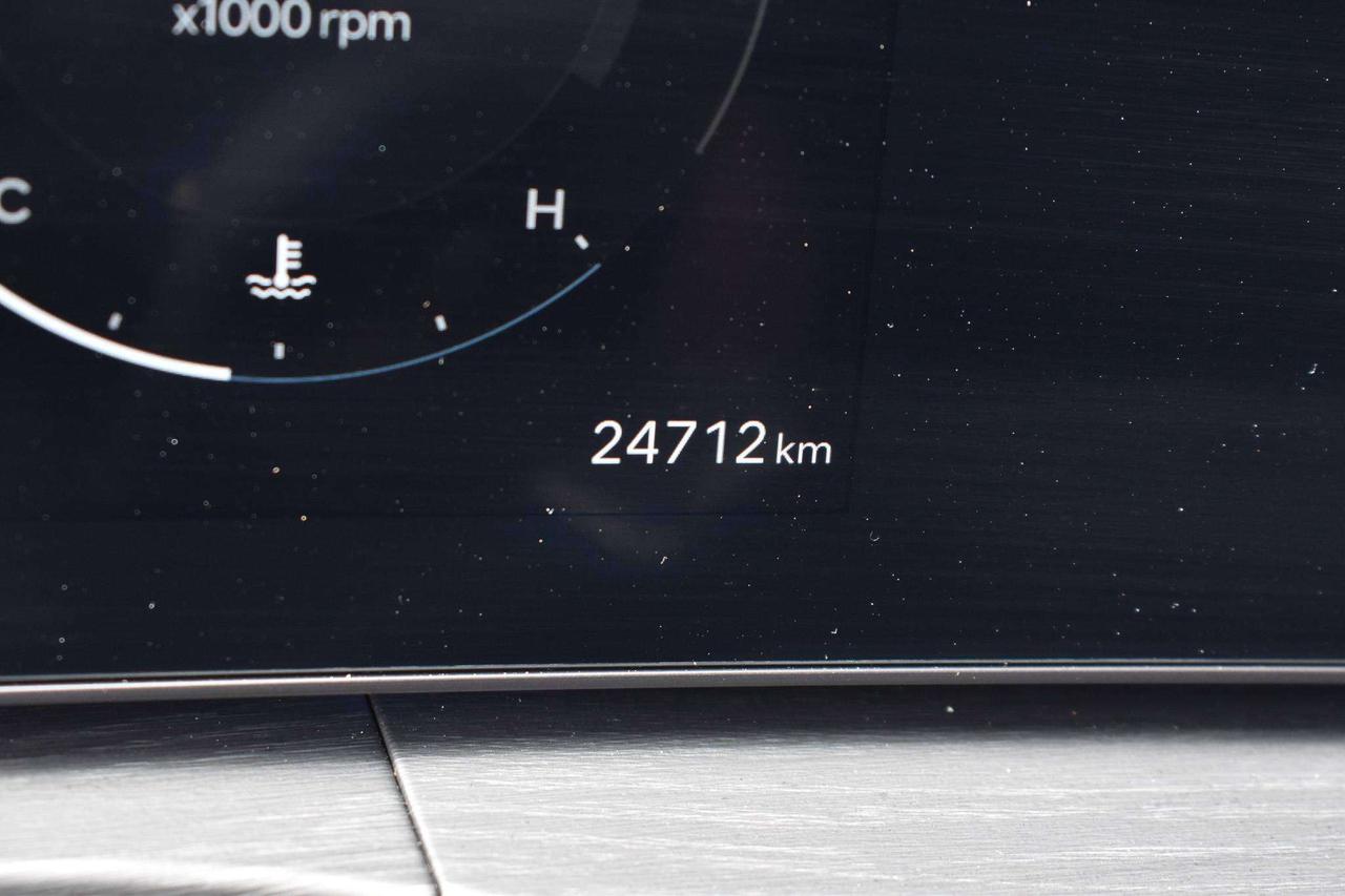 2025 Hyundai Santa Fe Luxury Photo