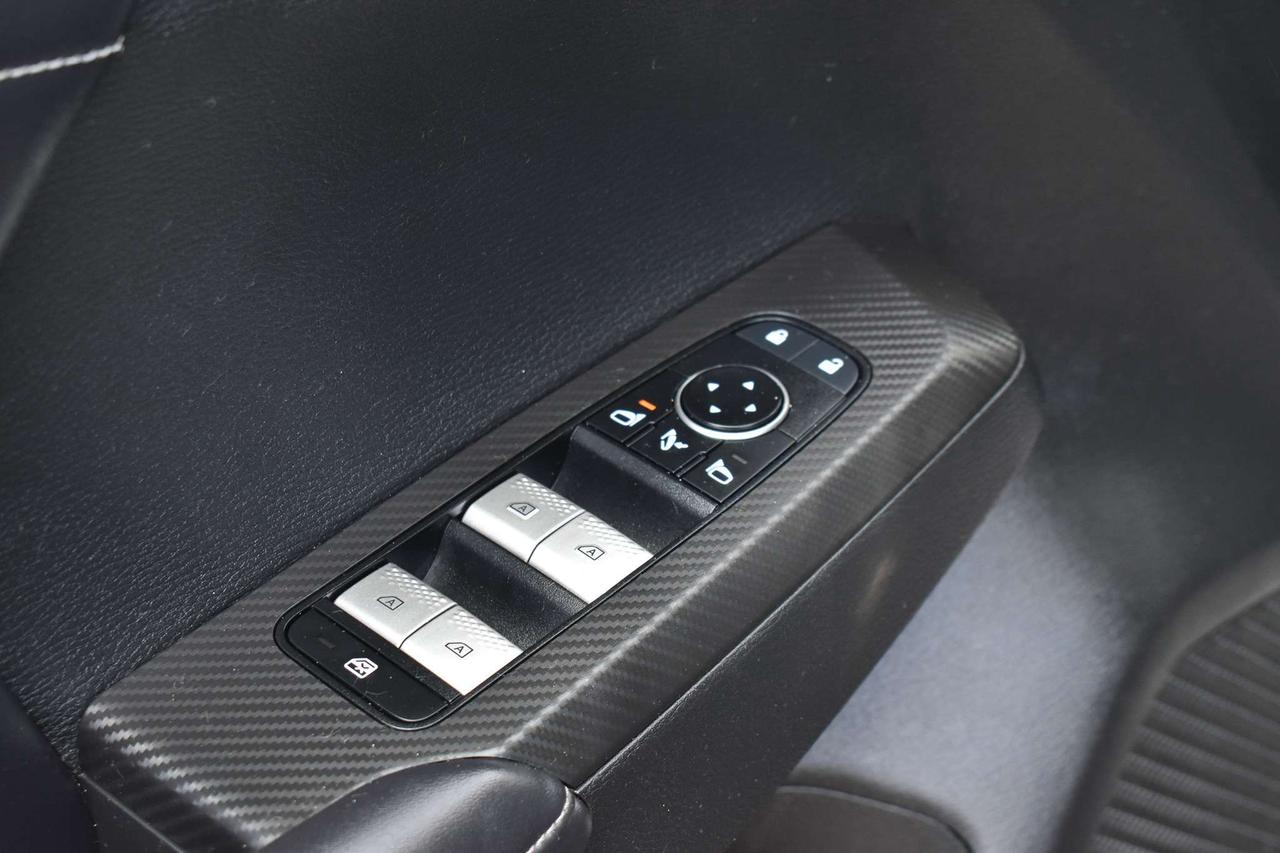 2023 Mitsubishi Outlander SE Photo