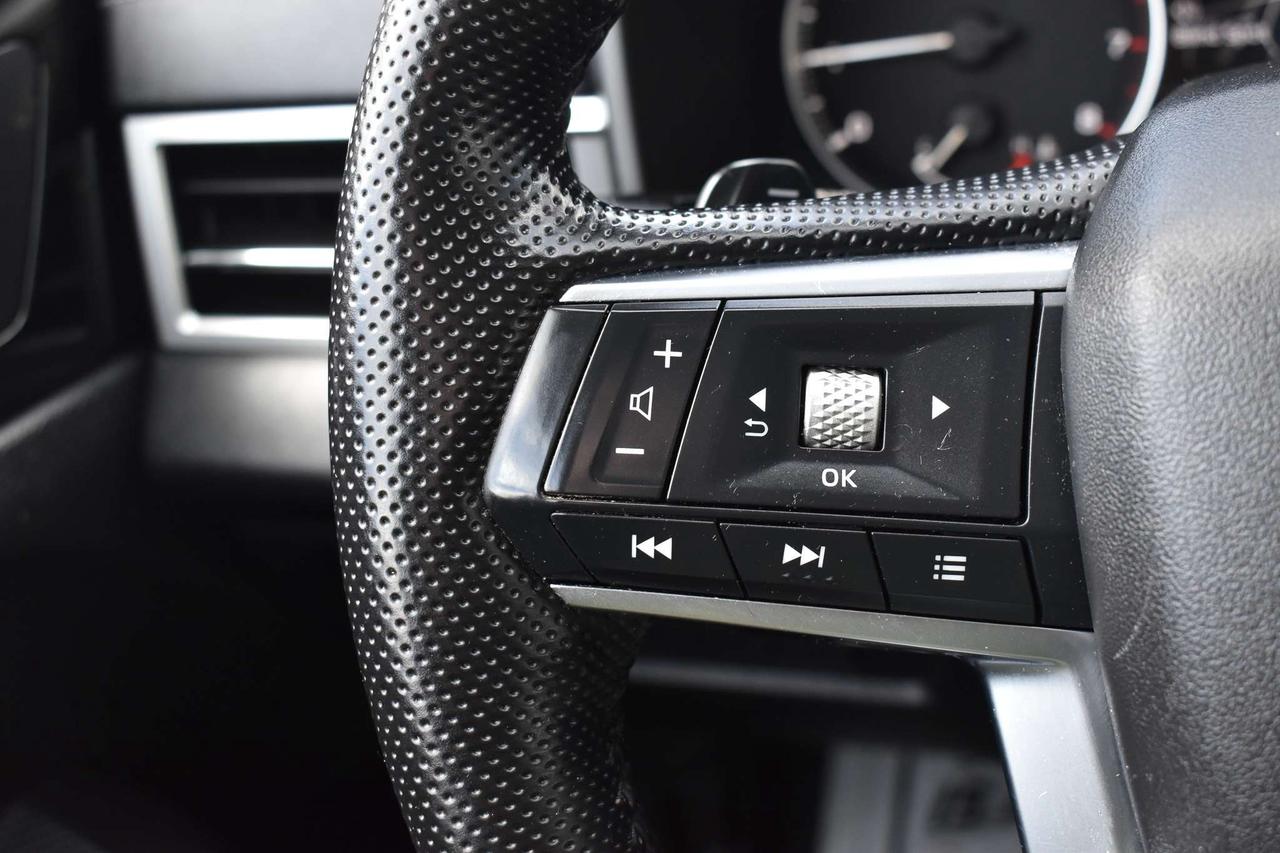 2023 Mitsubishi Outlander SE Photo