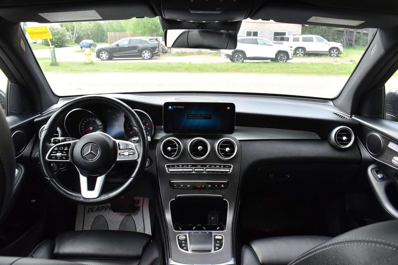 2021 Mercedes-Benz GLC GLC 300 Photo