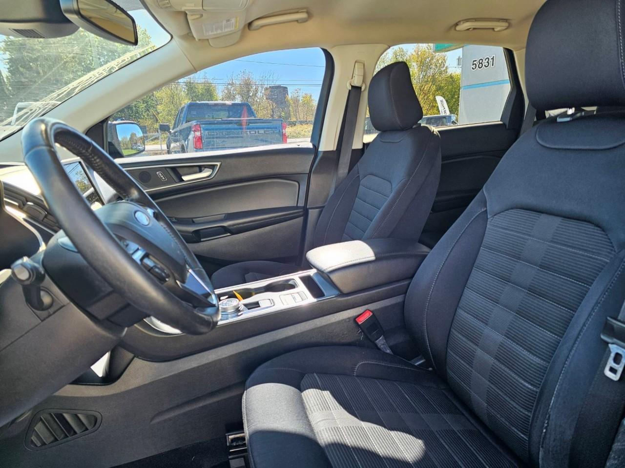 2021 Ford Edge SEL 4dr All-wheel Drive Photo