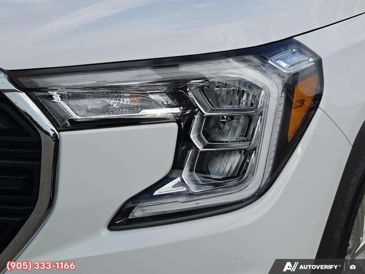2024 GMC Terrain SLE Apple CarPlay & Android Auto • Built-In Wi-Fi Hotspot • Remote Start System • Heated Front Seats • Power Driver Seat Photo