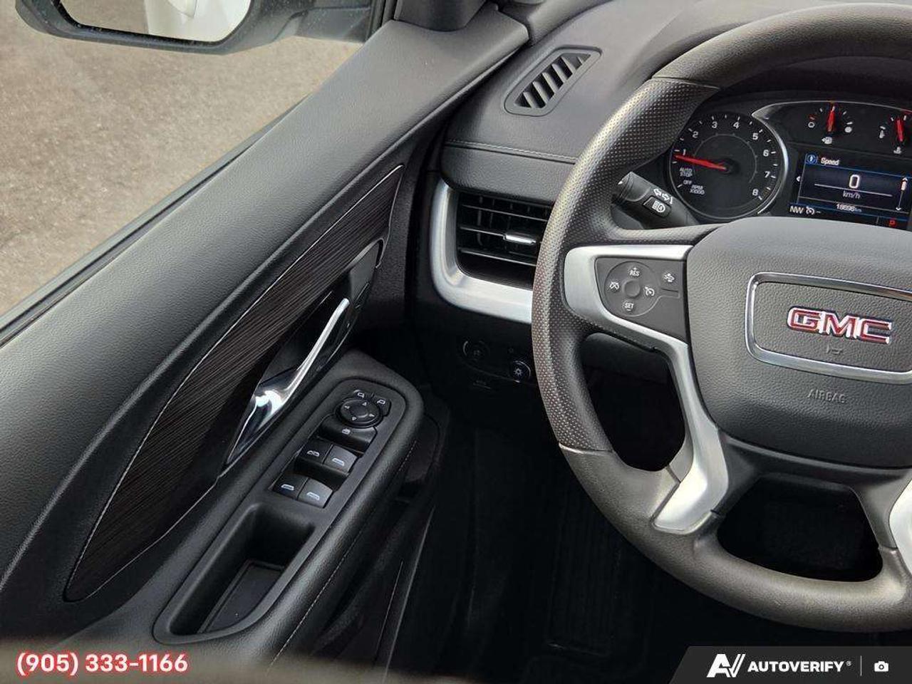 2024 GMC Terrain SLE Apple CarPlay & Android Auto • Built-In Wi-Fi Hotspot • Remote Start System • Heated Front Seats • Power Driver Seat Photo