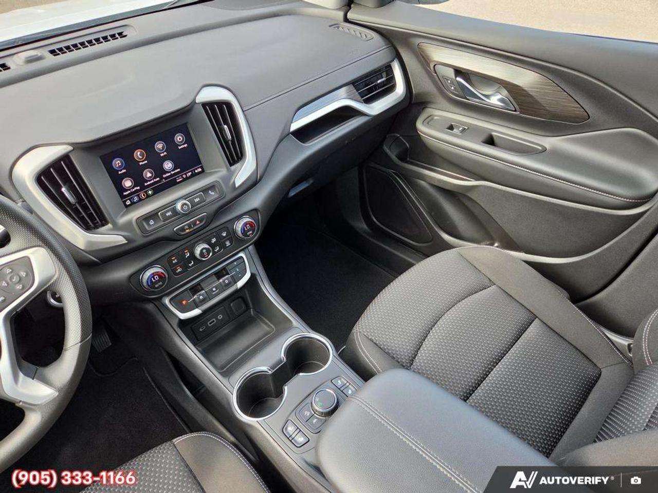 2024 GMC Terrain SLE Apple CarPlay & Android Auto • Built-In Wi-Fi Hotspot • Remote Start System • Heated Front Seats • Power Driver Seat Photo