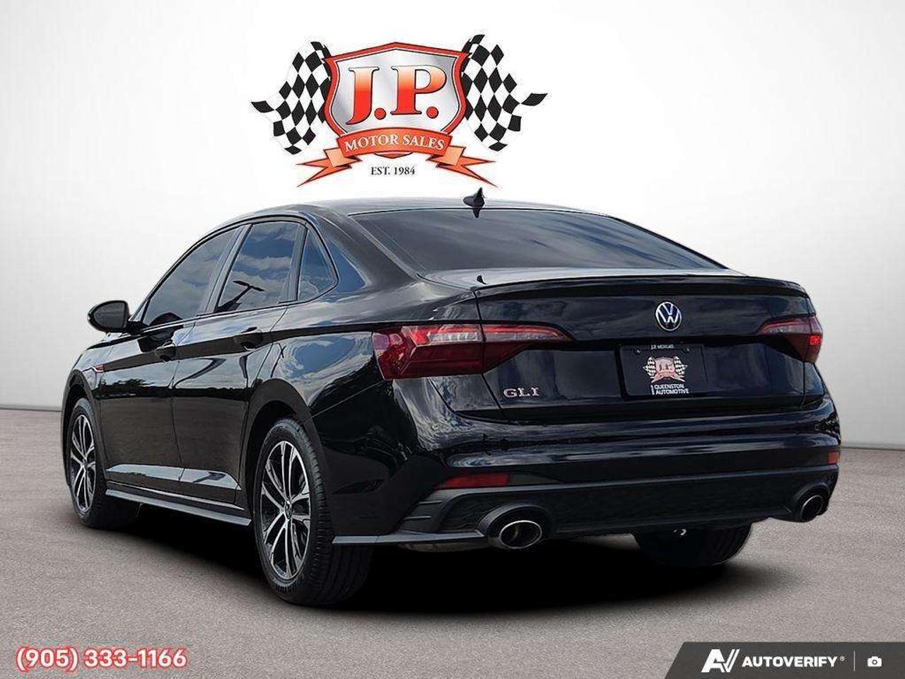 2024 Volkswagen Jetta Autobahn Apple CarPlay & Android Auto • Power Sunroof • Leather Seating • Heated & Cooled Seats • Built-In Navigation Sys Photo