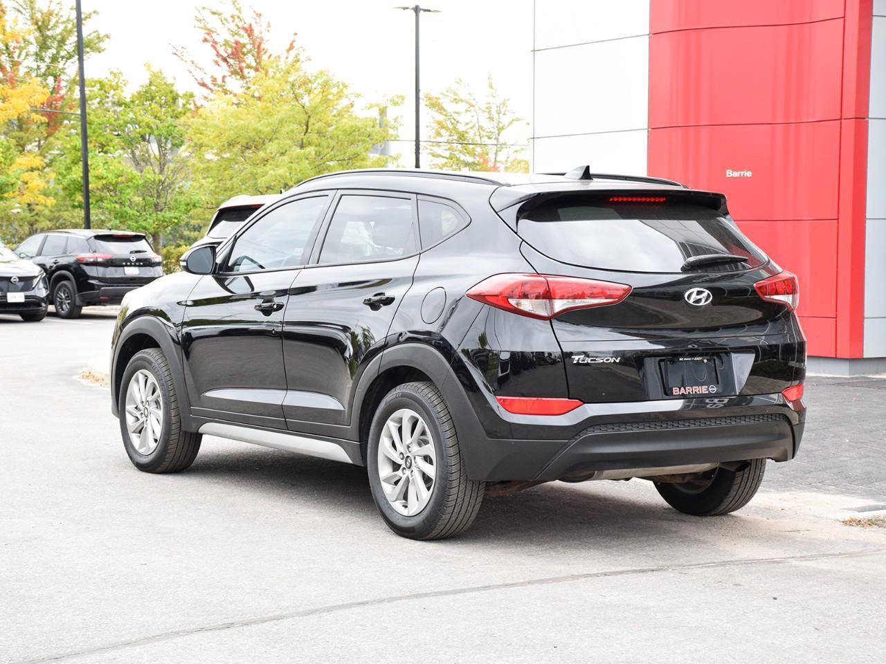 2018 Hyundai Tucson SE 2.0L 4dr Front-Wheel Drive Photo