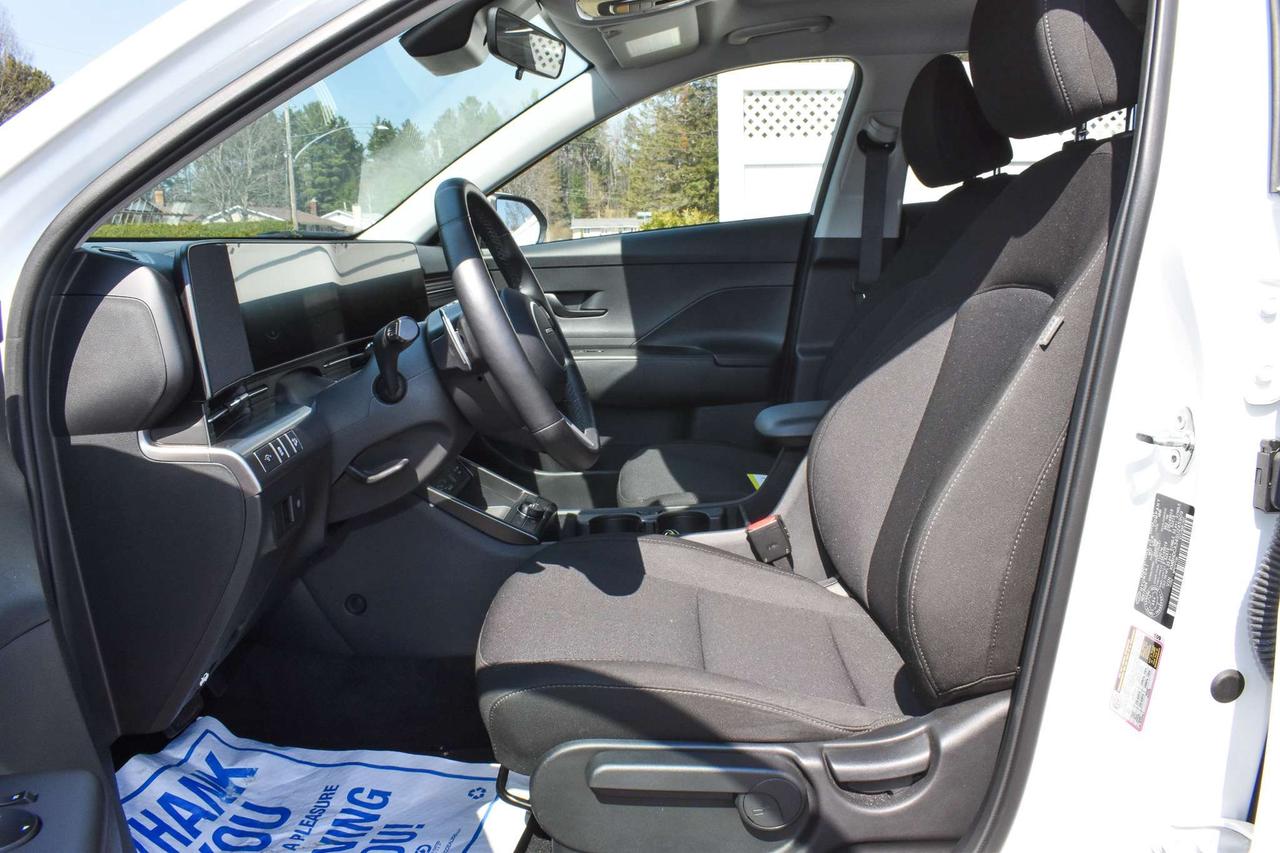 2025 Hyundai KONA Preferred Sport Photo