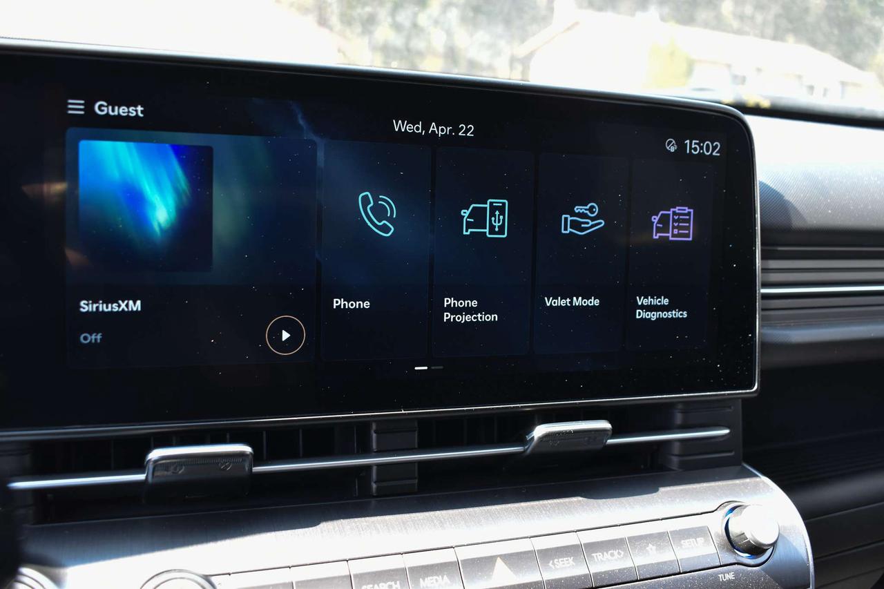 2025 Hyundai KONA Preferred Sport Photo