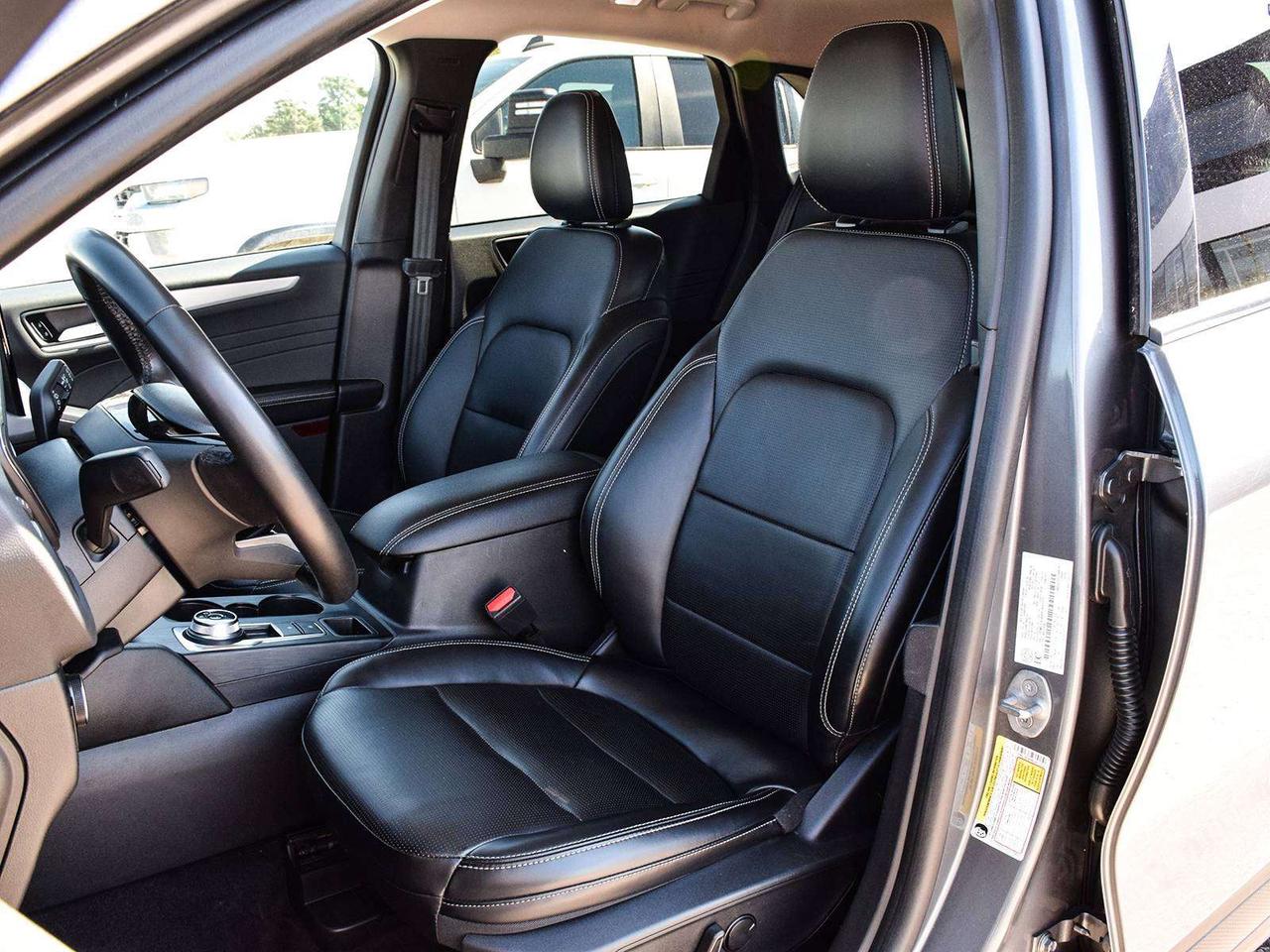 2024 Ford Escape Platinum AWD ~Nav ~Cam ~Heated Leather ~Blind Spot Photo