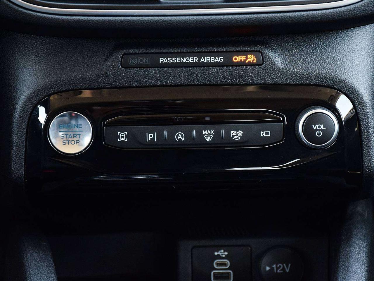 2024 Ford Escape Platinum AWD ~Nav ~Cam ~Heated Leather ~Blind Spot Photo