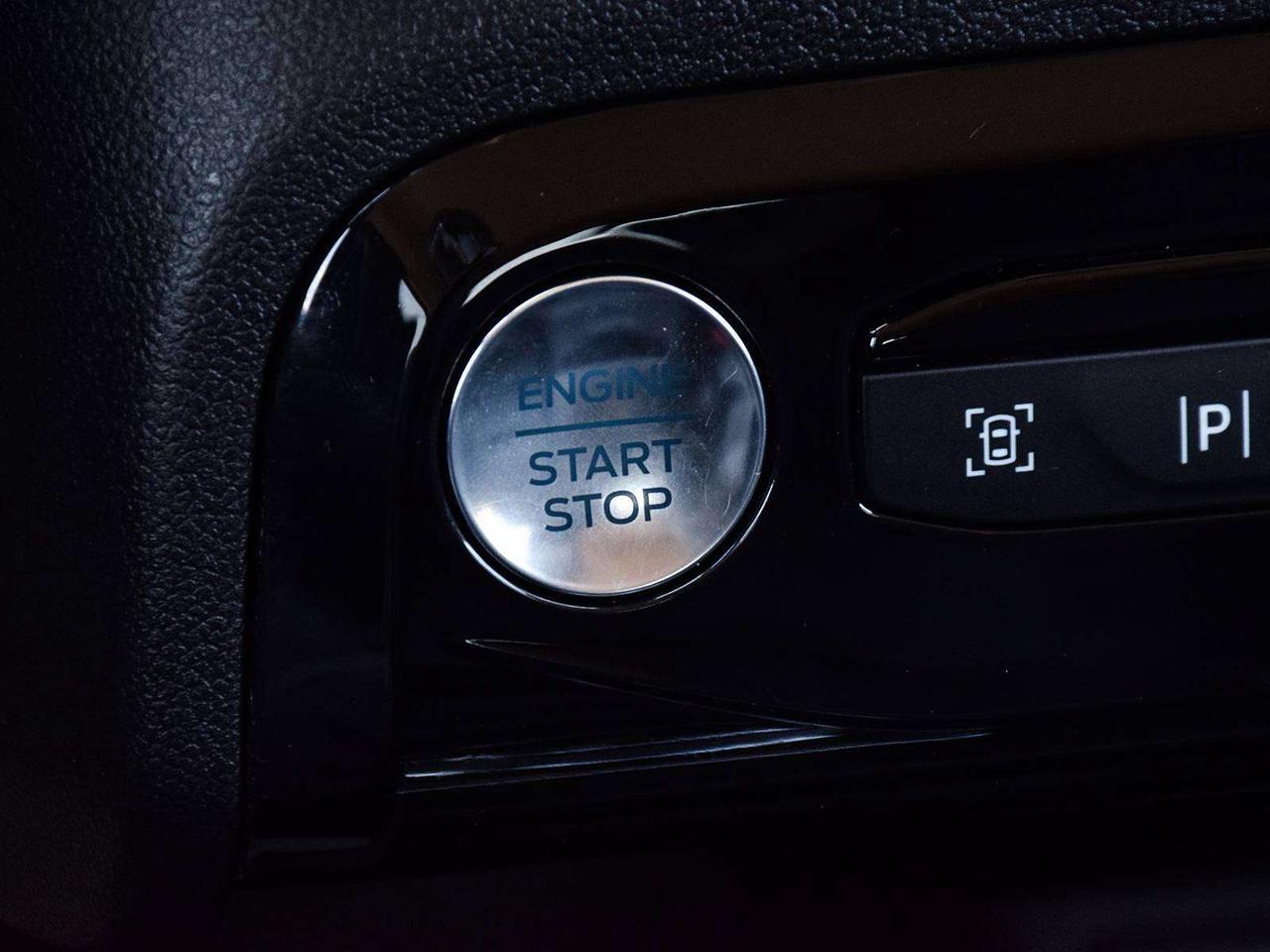 2024 Ford Escape Platinum AWD ~Nav ~Cam ~Heated Leather ~Blind Spot Photo