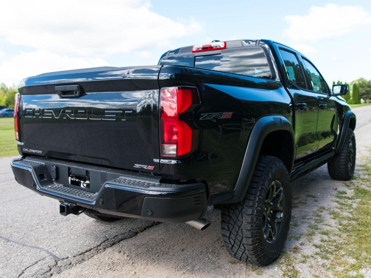 2026 Chevrolet Colorado Crew Cab Short Box 4-Wheel Drive ZR2 Photo