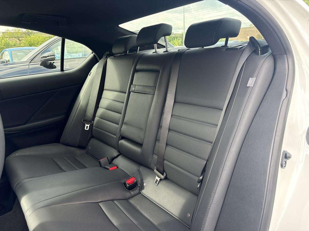 2024 Lexus IS 350 AWD Photo