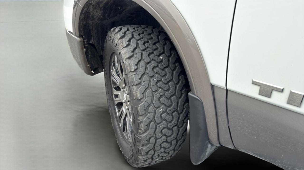 2018 Nissan Titan XD S Photo