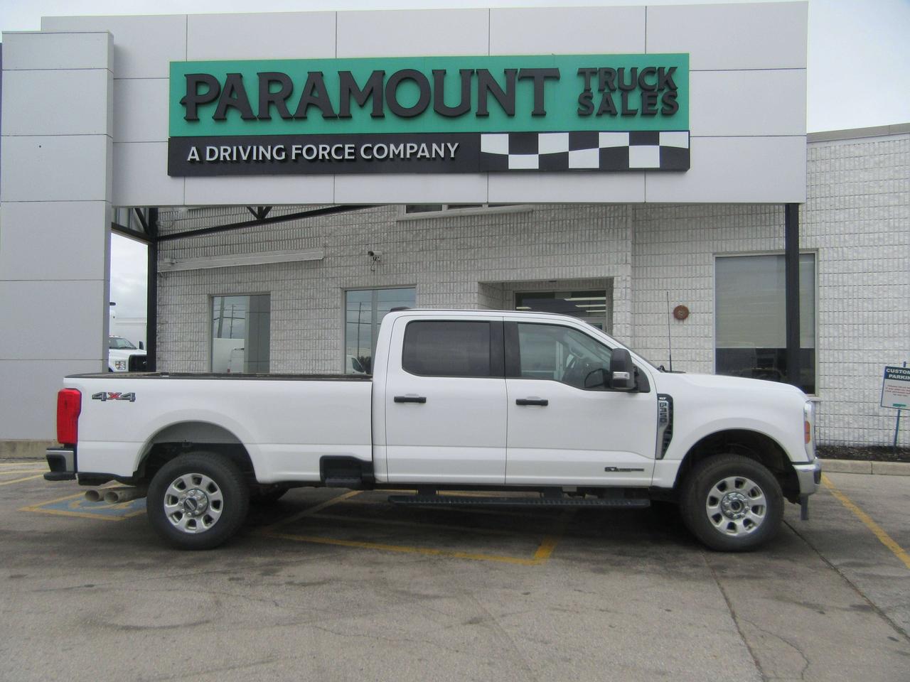 2024 Ford F-350 4X4 CREW CAB DIESEL 8FT LONG BOX Photo
