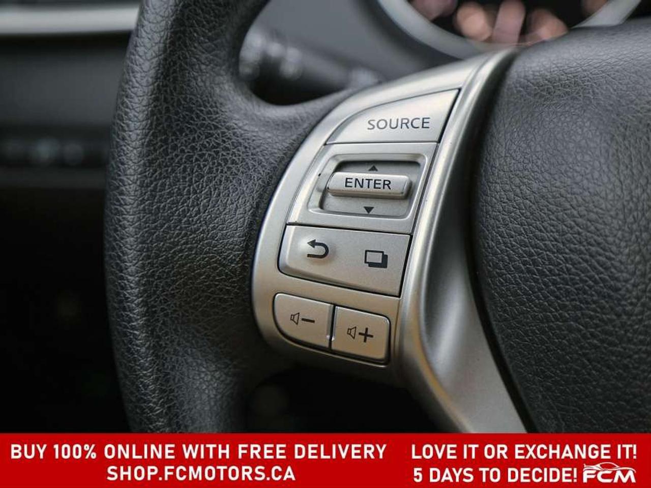 2016 Nissan Rogue SV AWD   FULLY CERTIFIED WITH WARRANTY Photo