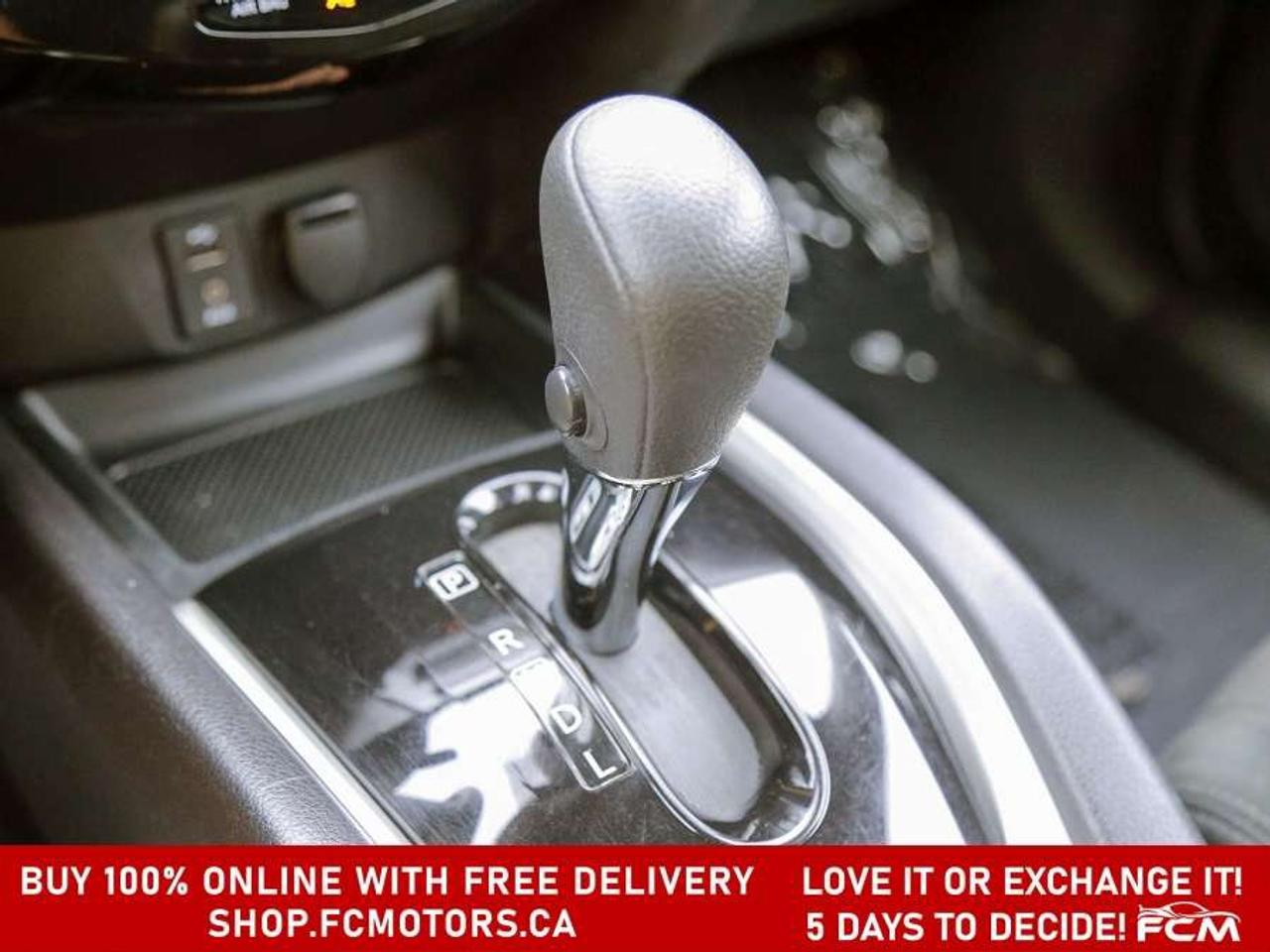 2016 Nissan Rogue SV AWD   FULLY CERTIFIED WITH WARRANTY Photo