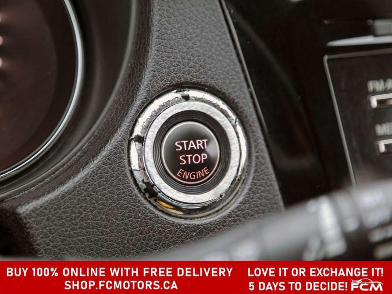 2016 Nissan Rogue SV AWD   FULLY CERTIFIED WITH WARRANTY Photo