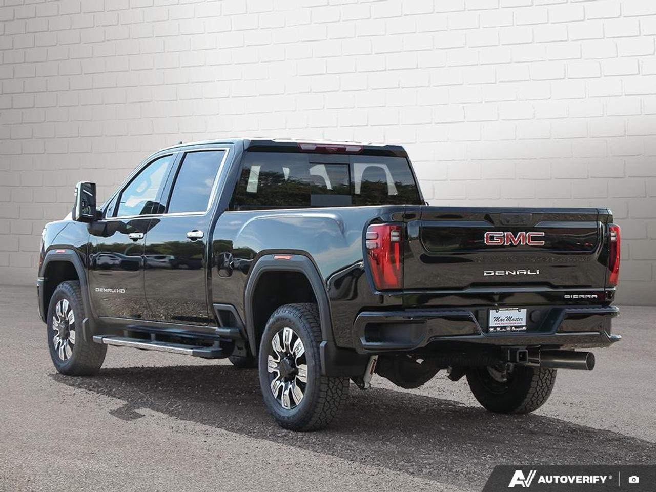 2026 GMC SIERRA 2500HD Crew Cab Standard Box 4-Wheel Drive Denali Photo