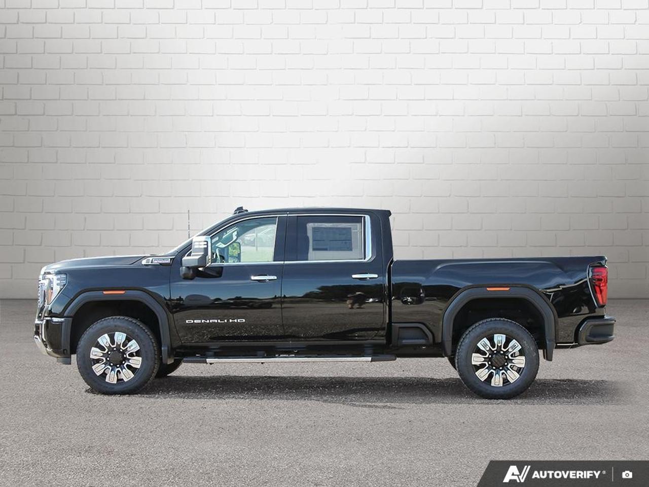2026 GMC SIERRA 2500HD Crew Cab Standard Box 4-Wheel Drive Denali Photo1