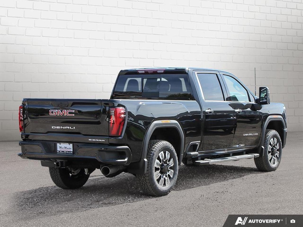 2026 GMC SIERRA 2500HD Crew Cab Standard Box 4-Wheel Drive Denali Photo4
