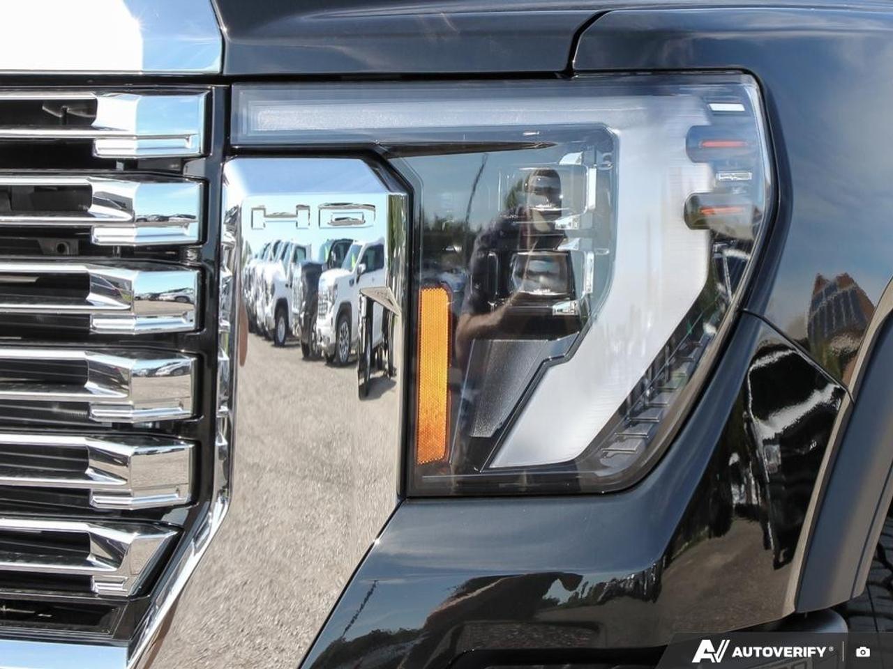 2026 GMC SIERRA 2500HD Crew Cab Standard Box 4-Wheel Drive Denali Photo