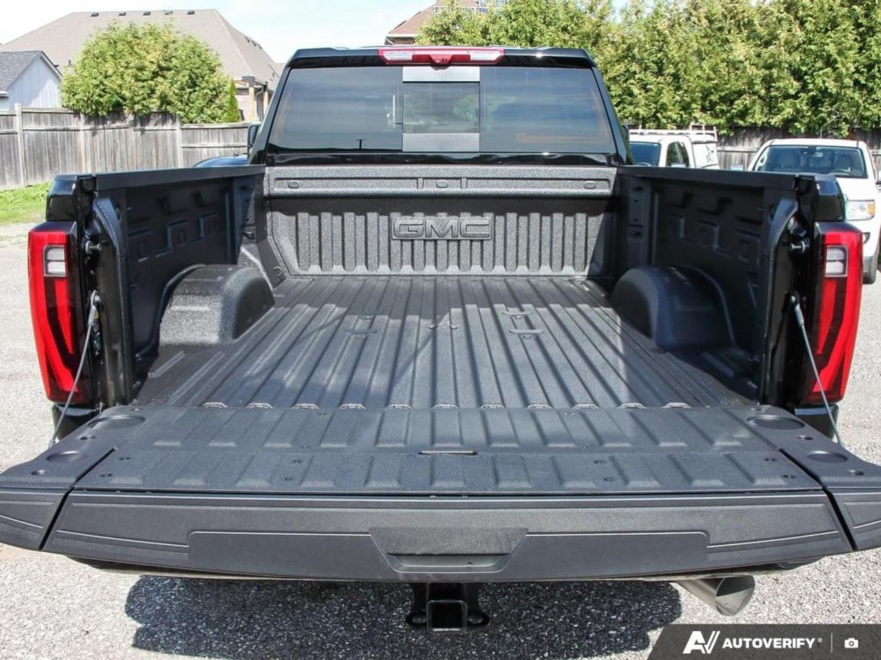 2026 GMC SIERRA 2500HD Crew Cab Standard Box 4-Wheel Drive Denali Photo