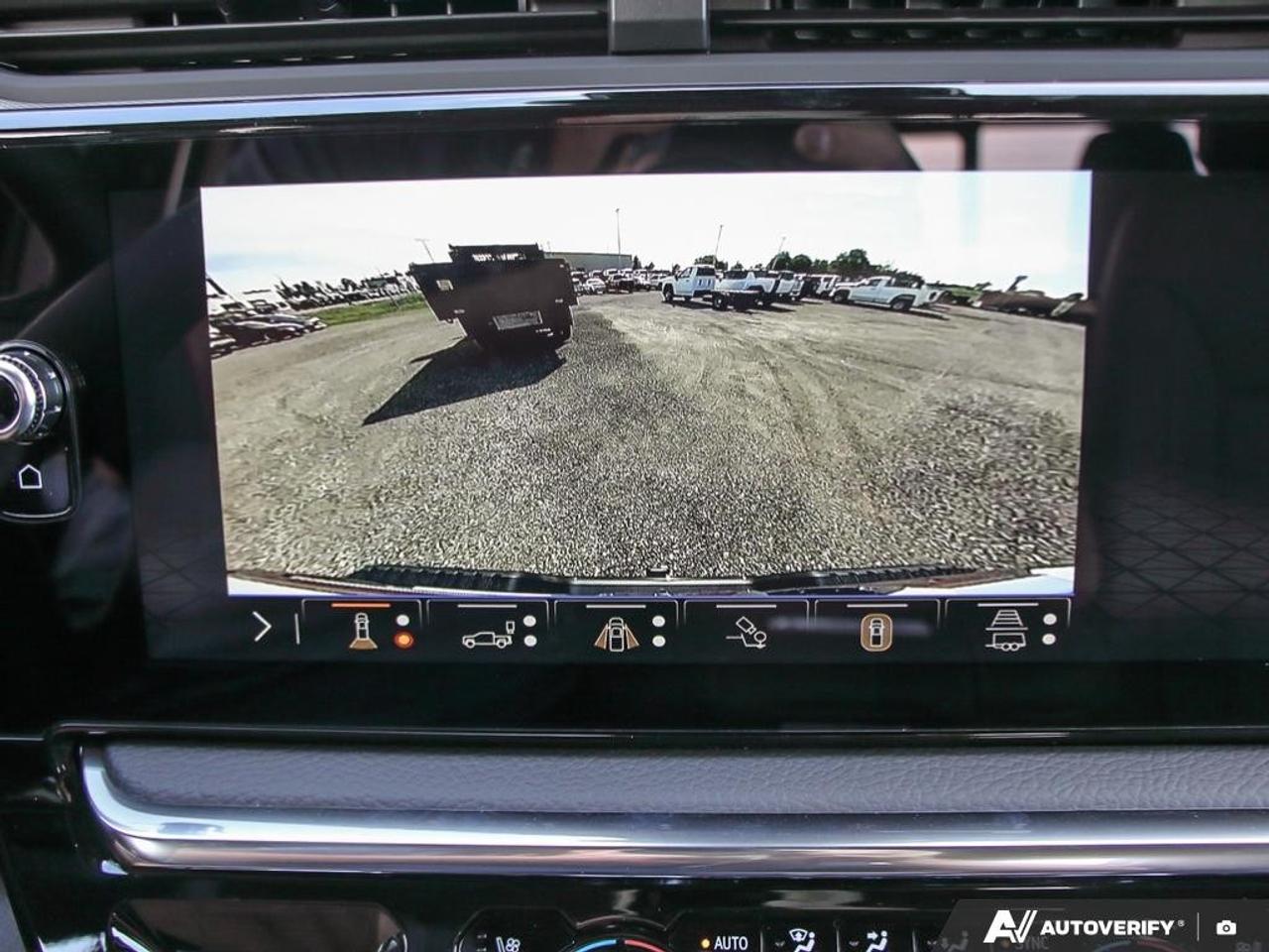 2026 GMC SIERRA 2500HD Crew Cab Standard Box 4-Wheel Drive Denali Photo