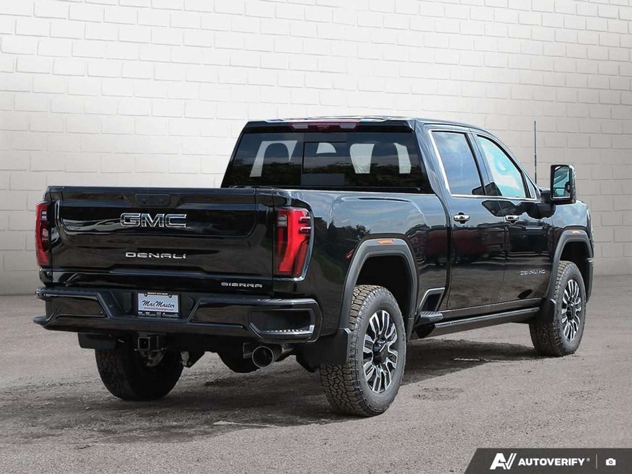 2026 GMC SIERRA 2500HD Crew Cab Standard Box 4-Wheel Drive Denali Ultimate Photo
