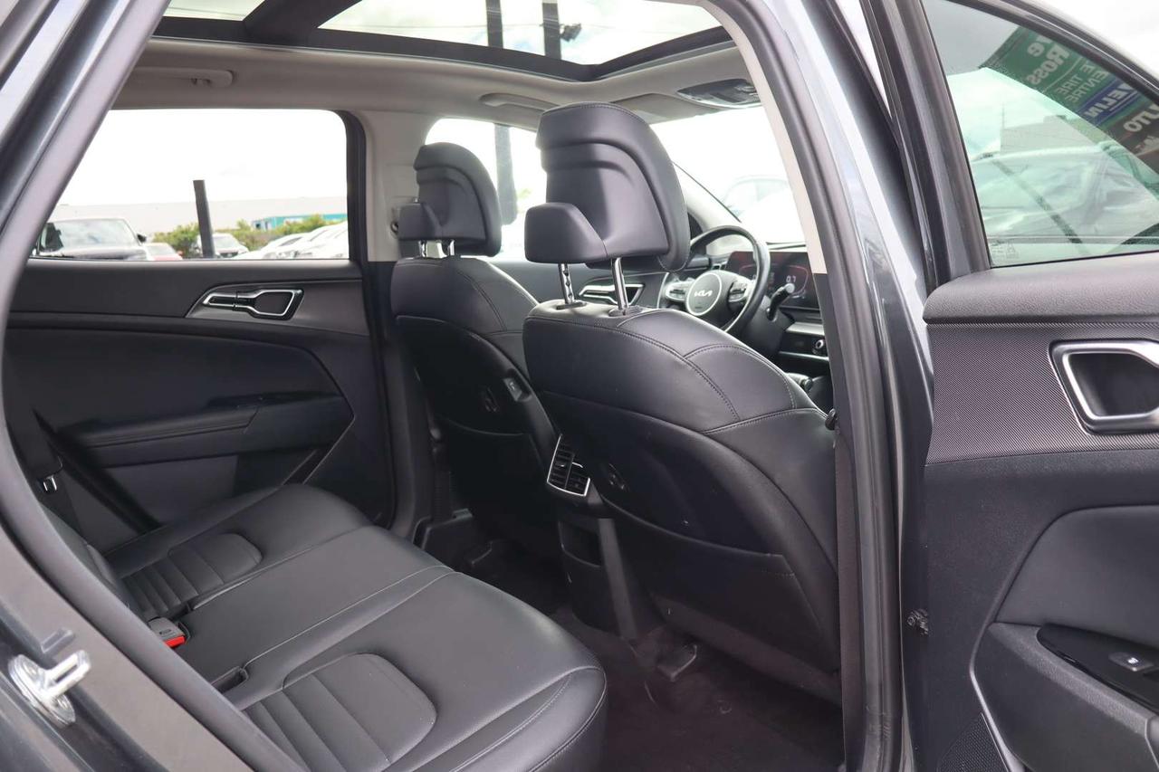 2023 Kia Sportage EX Premium AWD   No Accident   Clean Carfax Photo