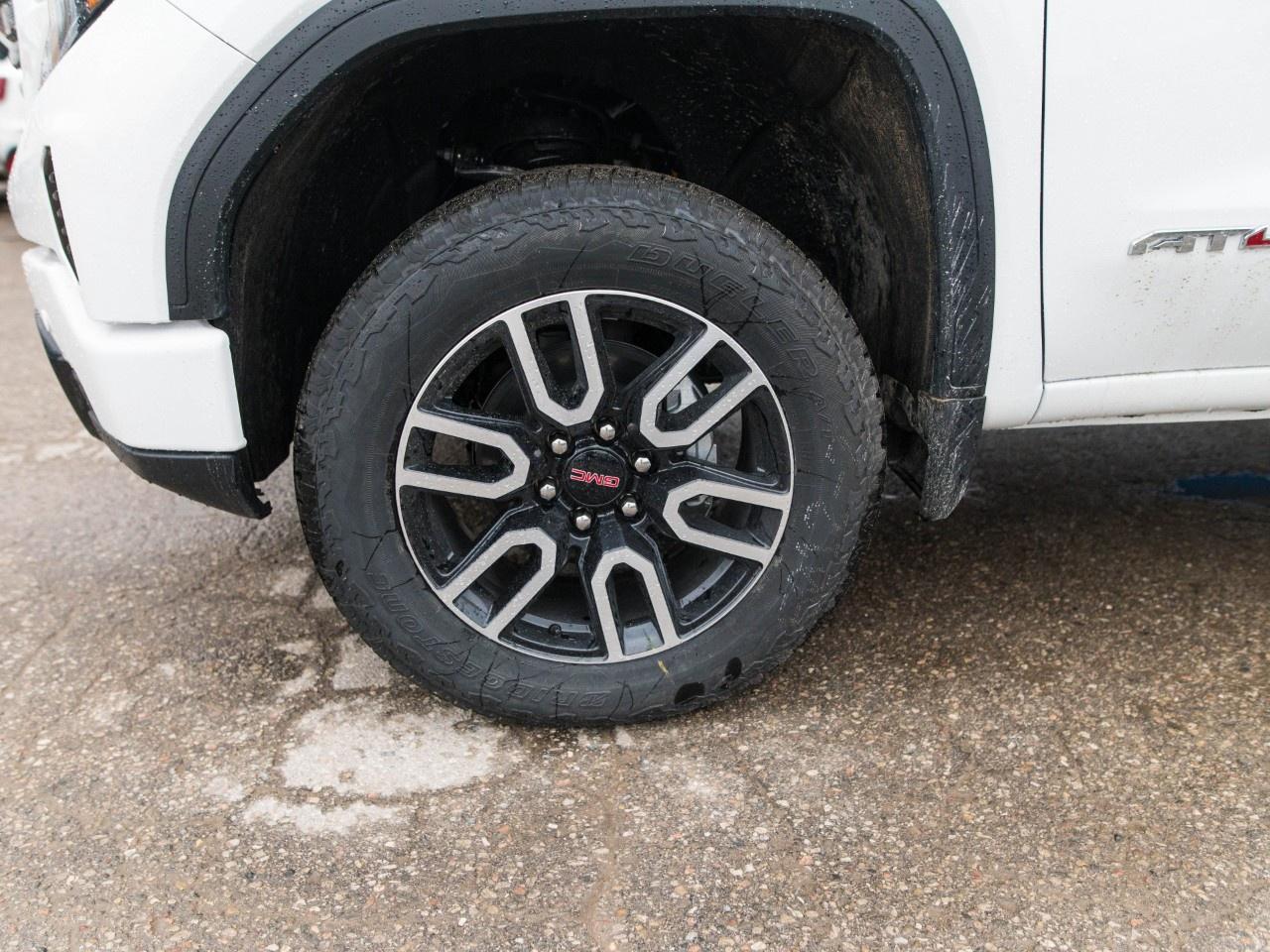 2026 GMC Sierra 1500 Crew Cab Standard Box 4-Wheel Drive AT4 Photo
