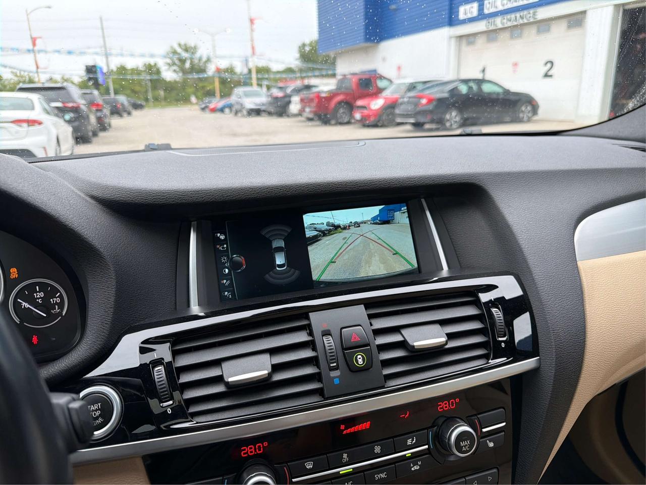 2017 BMW X4 xDrive AWD NAV LEATHER PREMIUM PACKAGE WE FINANCE! Photo