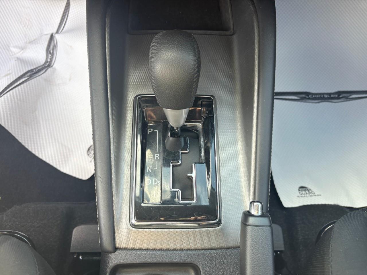 2024 Mitsubishi RVR SE 4dr AWC Photo