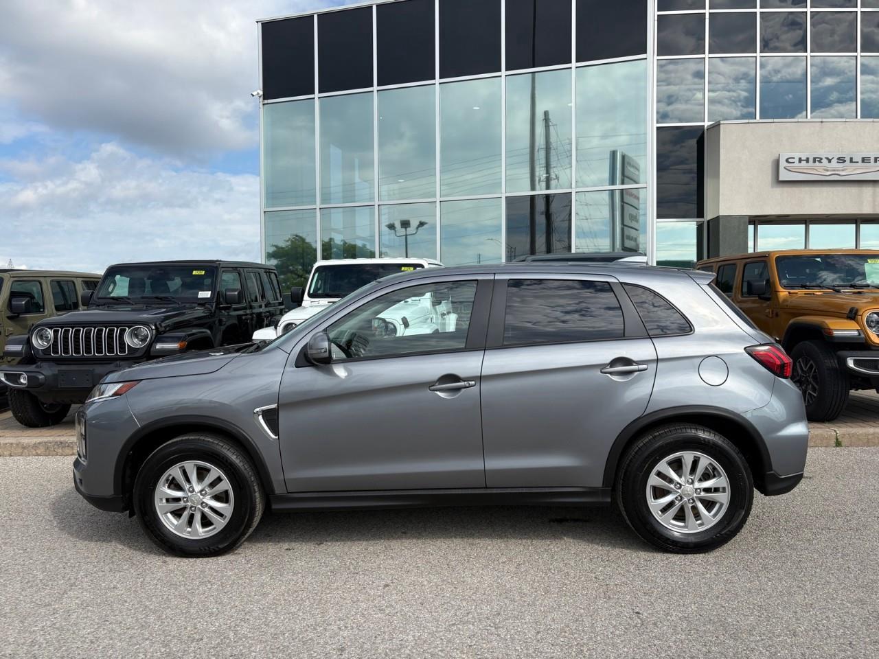 2024 Mitsubishi RVR SE 4dr AWC Photo